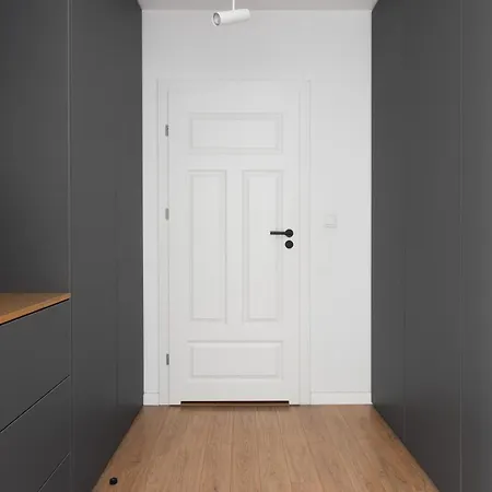 Przestronny Vermelo Parking Apartment