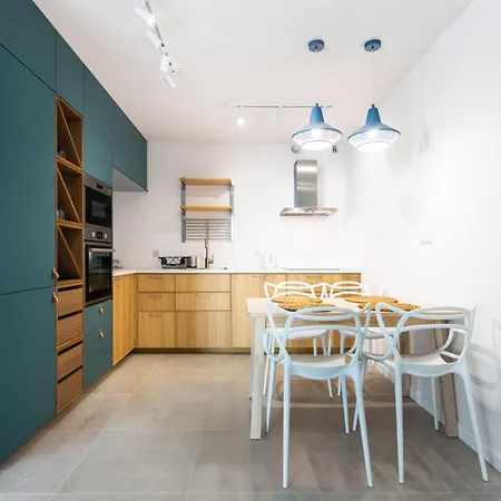 Przestronny Vermelo Parking Kraków