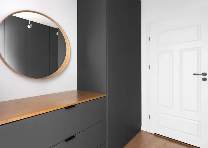 Przestronny Vermelo Parking *