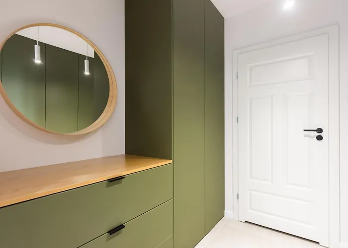 Przestronny Vermelo Parking